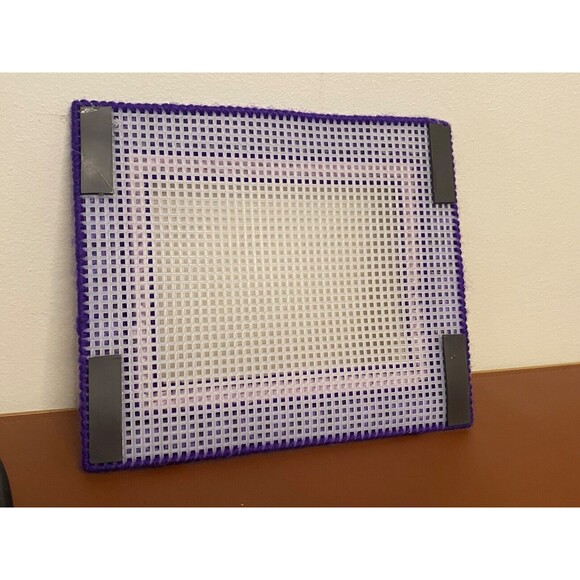 Handmade Needlepoint Plastic Yarn TREAT BOX & PHOTO FRAME Dog Puppy Retriever - Picture 12 of 13